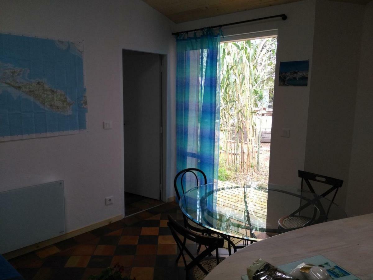 Les Chenes Bleus Bed & Breakfast Sainte-Marie-de-Re Bagian luar foto
