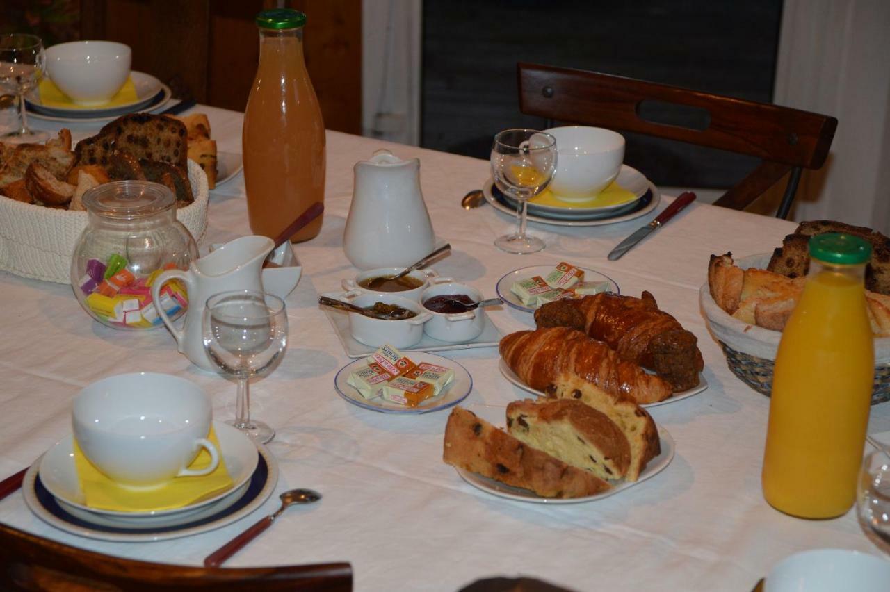 Les Chenes Bleus Bed & Breakfast Sainte-Marie-de-Re Bagian luar foto