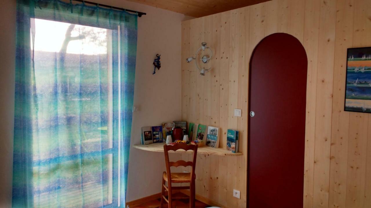 Les Chenes Bleus Bed & Breakfast Sainte-Marie-de-Re Bagian luar foto