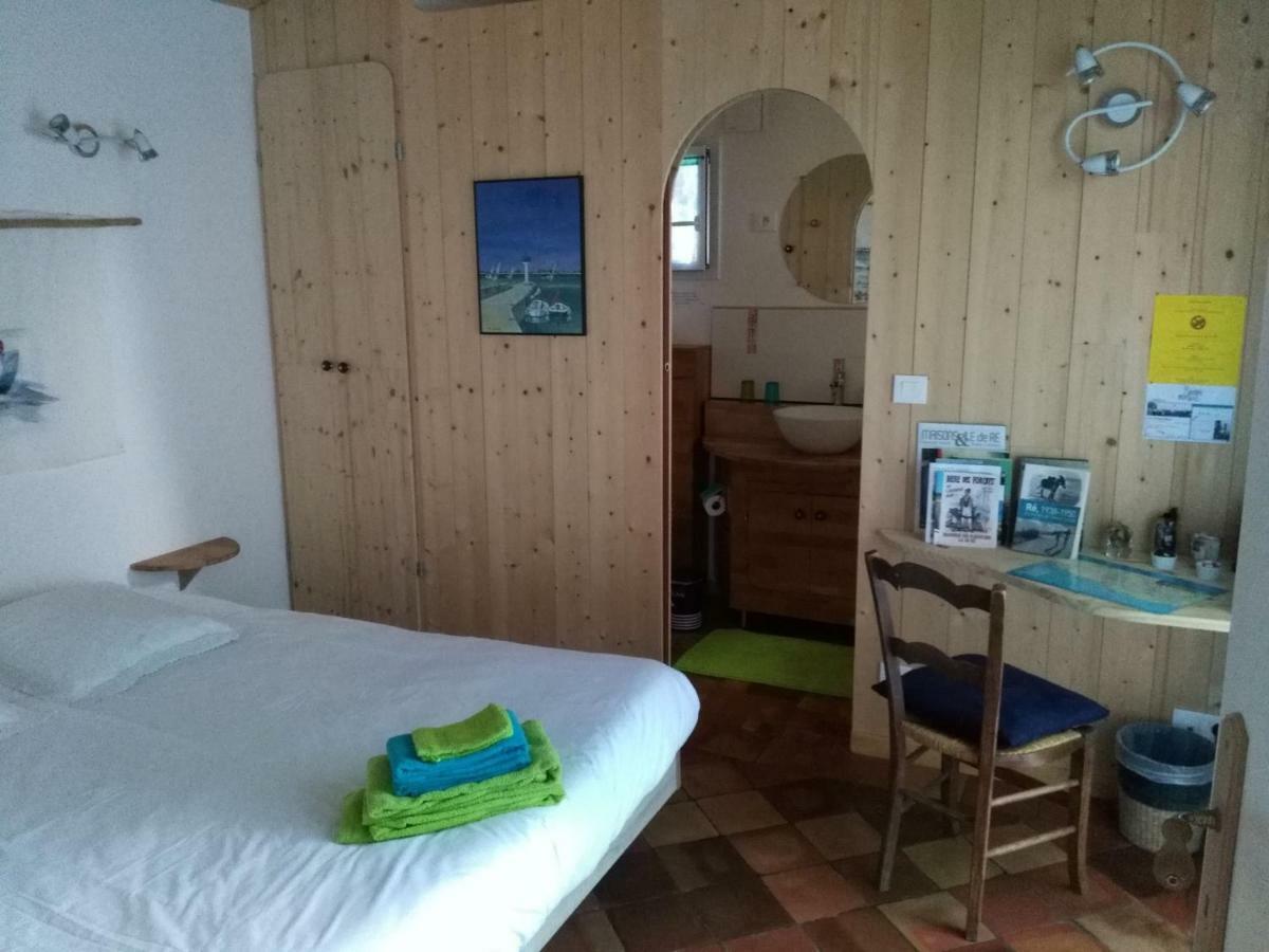 Les Chenes Bleus Bed & Breakfast Sainte-Marie-de-Re Bagian luar foto